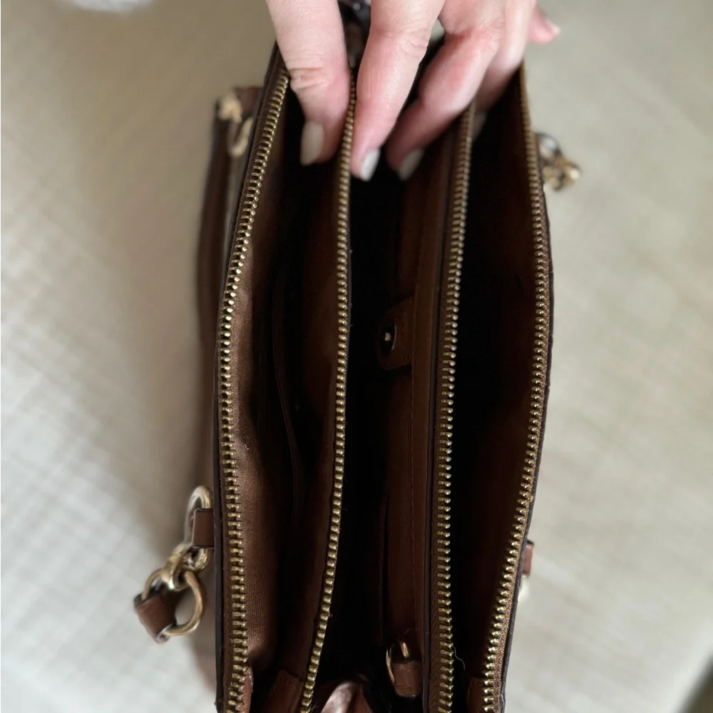 Coach Christie Carryall Signature Khaki Brown - Picture 12 of 17